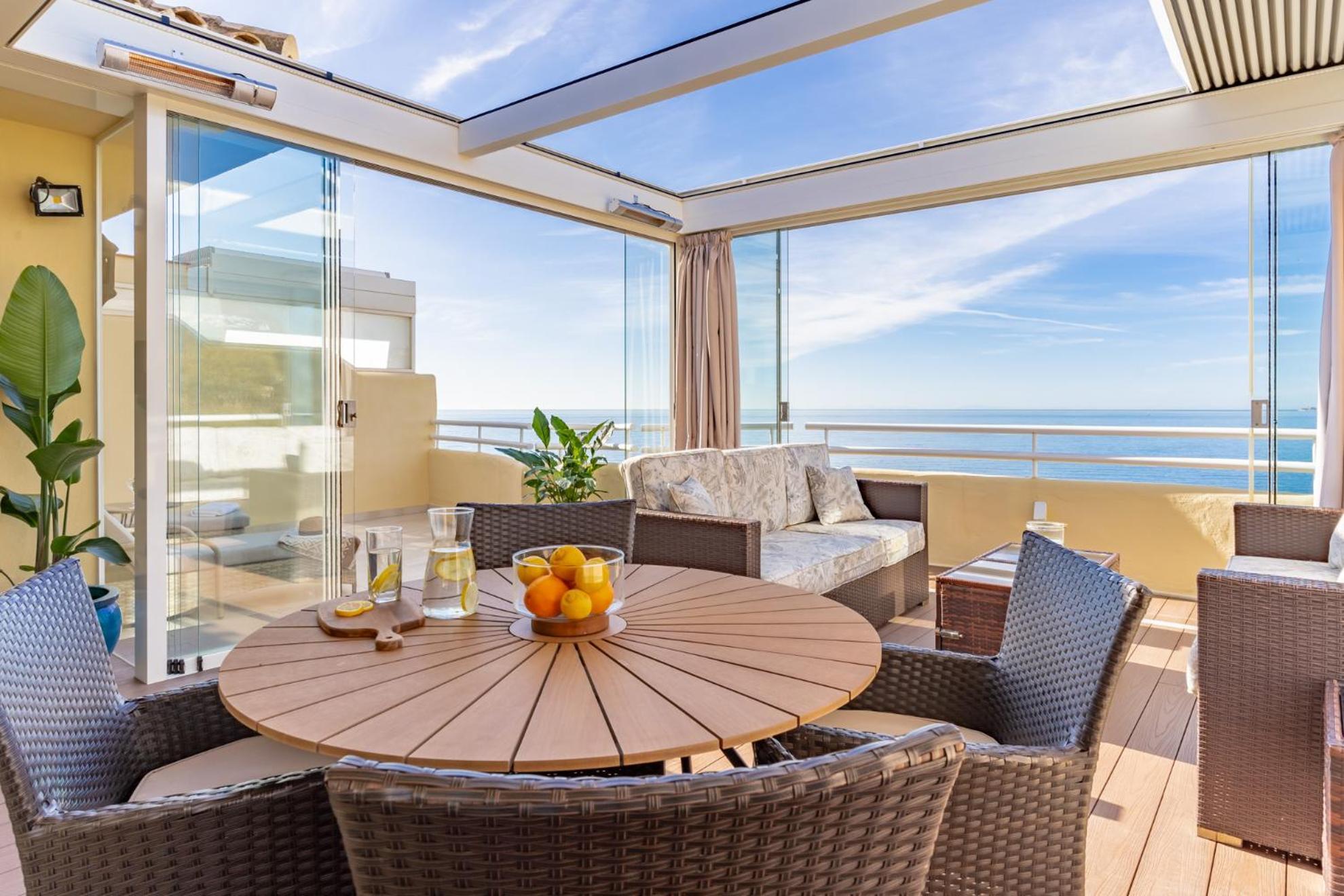 Infinity Blue Penthouse Feriehus